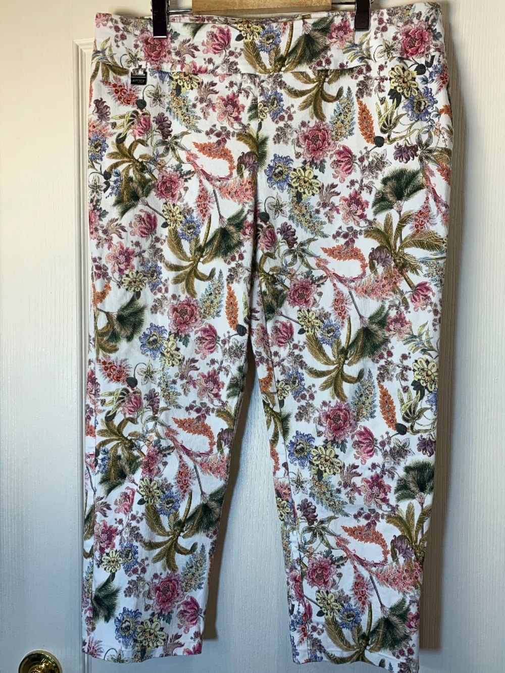 Lisette L Tropical Floral Capri Pants Women’s Size 18 Stretch Cotton Canadian
